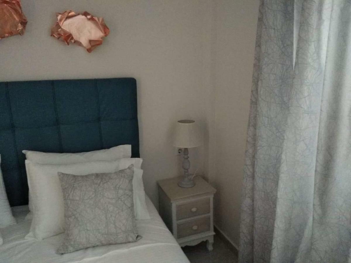 Petrani Suite 1 Néa Péramos Exteriér fotografie